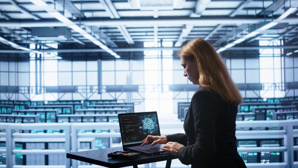 Mulheres na tecnologia: por que investir em diversidade?